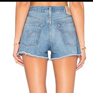 Levi’s 501 Cut Out Short in Sierra Oasis Size 31
